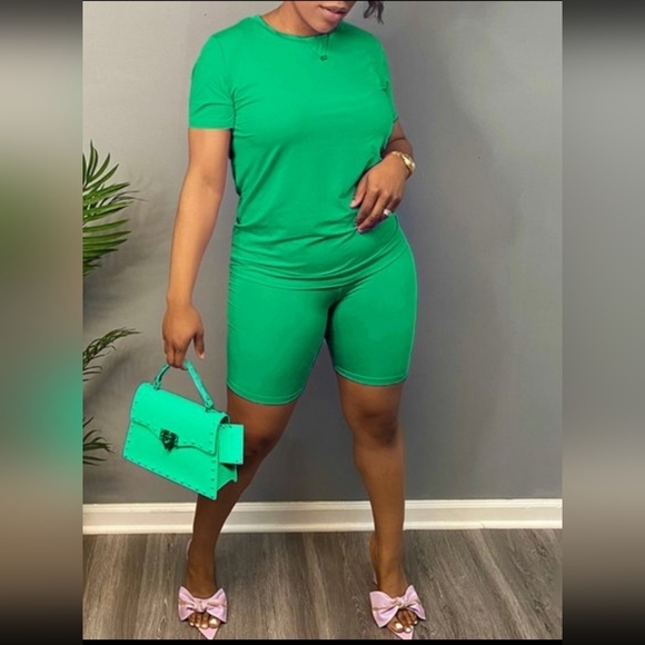 NEW CASUAL GREEN 2 PIECE SHORT SET PLUS SIZE FITS 3XL/4XL-5XL - Picture 1 of 5